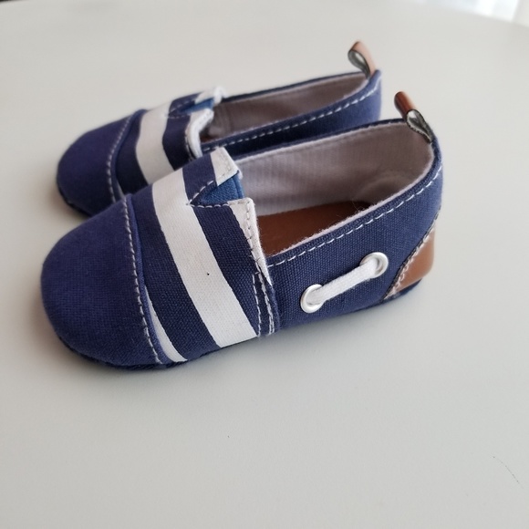 Shoes for baby boy - Picture 2 of 5